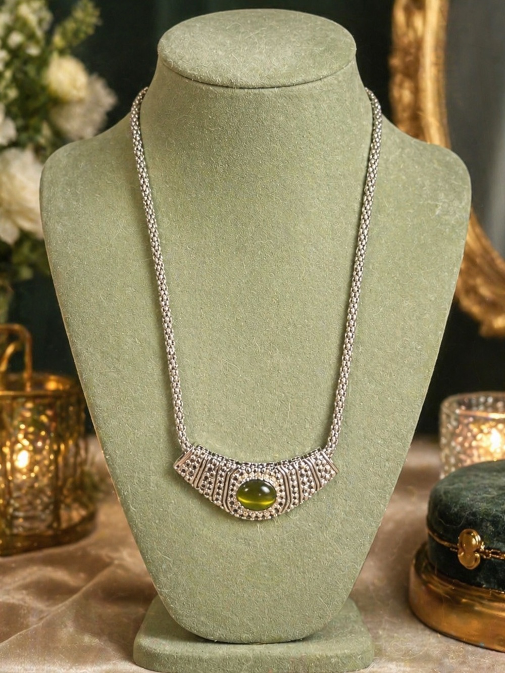 Vintage ROMAN Silver Tone Necklace w/ Green Cat Eye Cabochon Statement Pendant